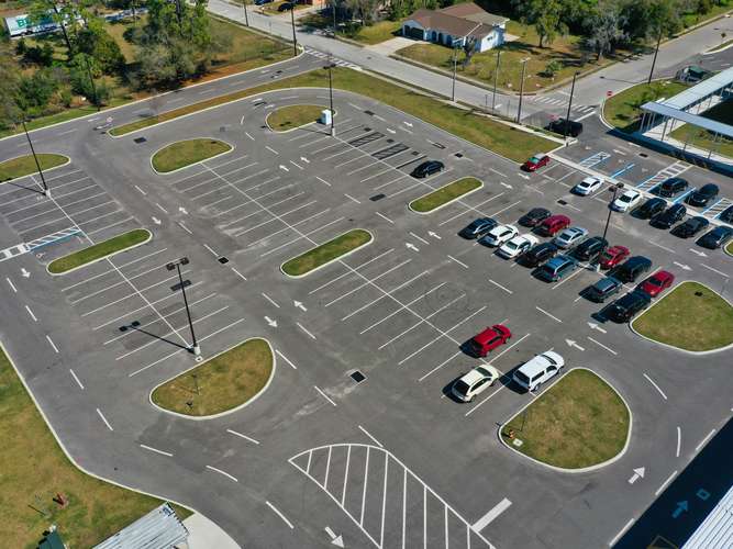 Rent Parking Lot 1 in Eatonville