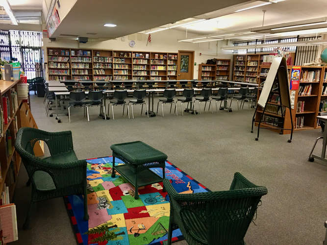 Rent a Library (Small) in West Sacramento CA 95605