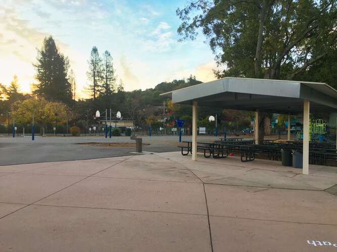 Rent Outdoor Basketball Courts in San Rafael