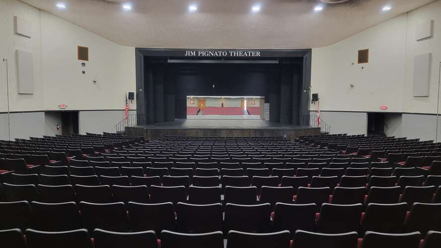 Rent a Theater in Palatka FL 32177