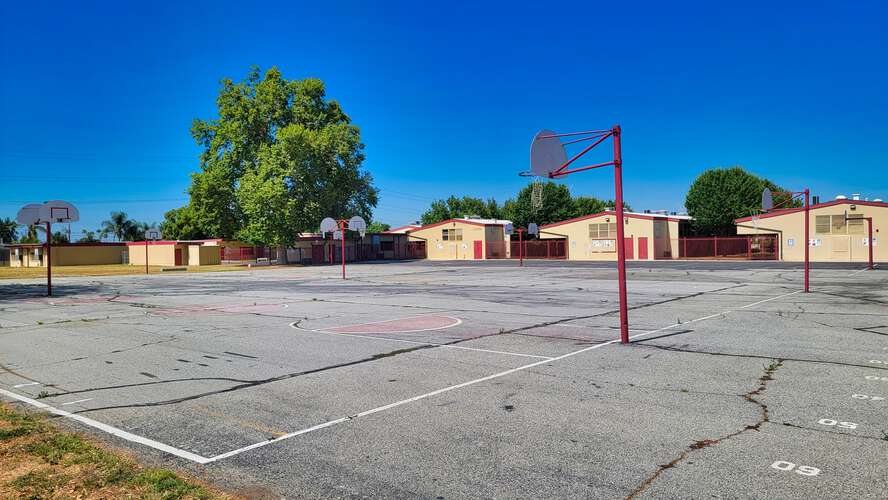 Rent a Basketball Courts (Outdoor) in Azusa CA 91702