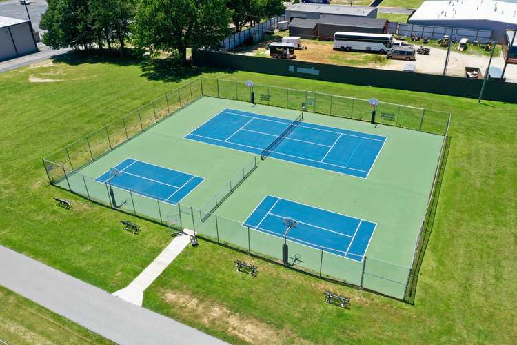 Rent a Tennis Courts in Springdale AR 72762