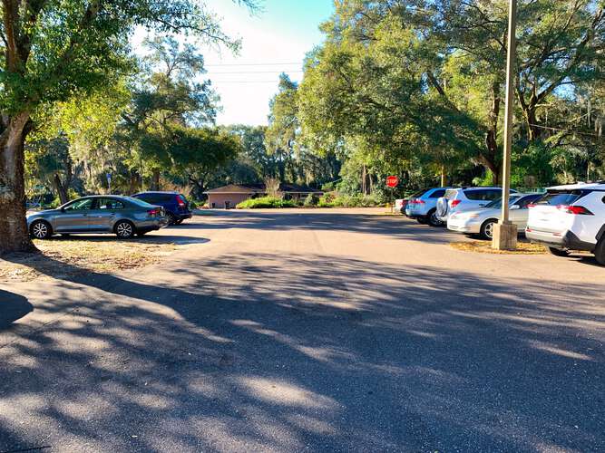 Rent a Parking Lot in Seffner FL 33584