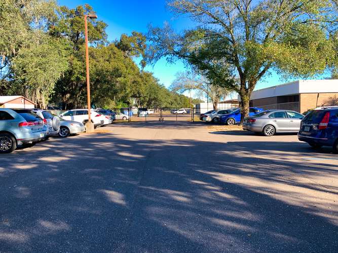 Rent a Parking Lot in Seffner FL 33584