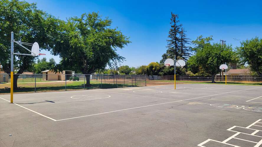 Rent a Basketball Courts (Outdoor) in Visalia CA 93277