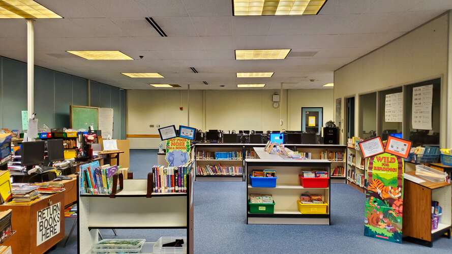 Rent a Library (Small) in San Diego CA 92126