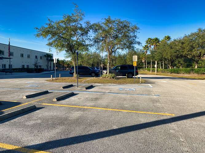 Rent a Parking Lot in Tampa FL 33647