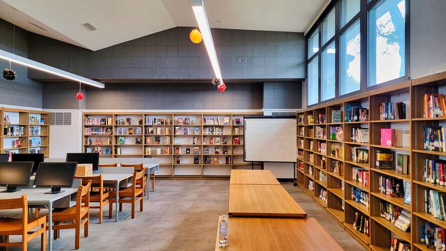 Rent a Library (Large) in Inglewood CA 90303