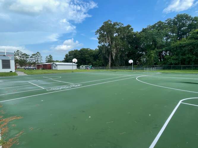Rent a Basketball Courts (Outdoor) in Dade City FL 33525