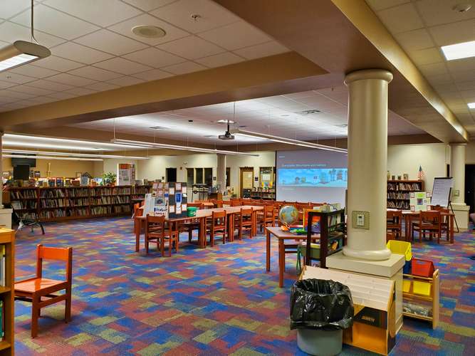 Rent a Library (Small) in Apopka FL 32810