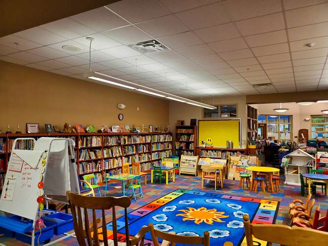 Rent a Library (Small) in Apopka FL 32810