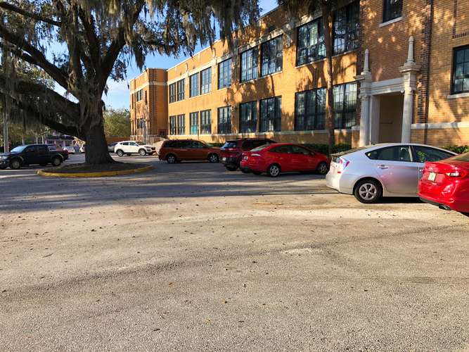 rent-a-parking-lot-in-orlando-fl-32801