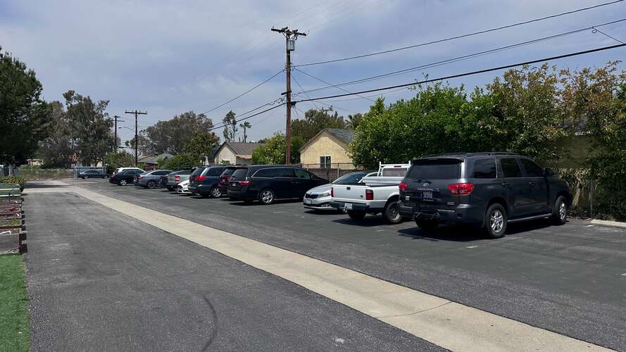 Rent a Parking Lot (Large) in Duarte CA 91010