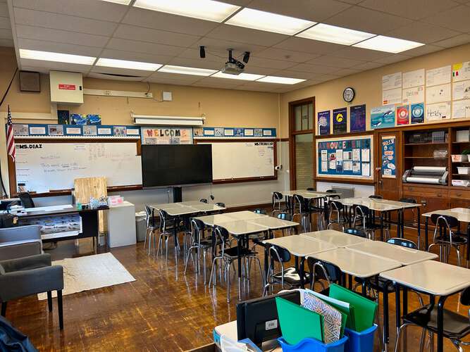 Rent Classroom Standard in Chicago