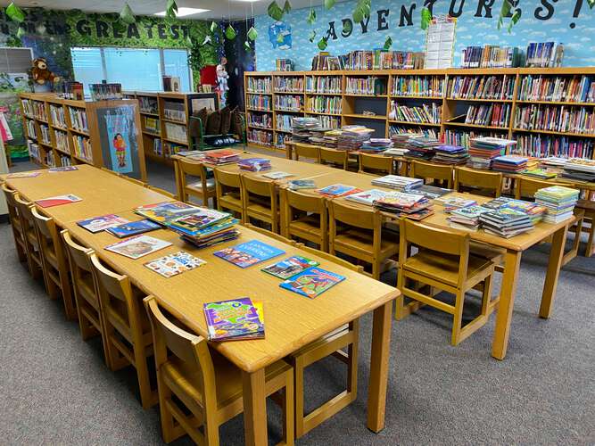 Rent a Library (Small) in Bakersfield CA 93307
