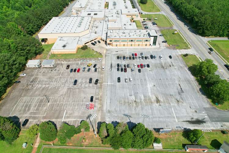Rent a Parking Lot (Large) in Jonesboro GA 30236
