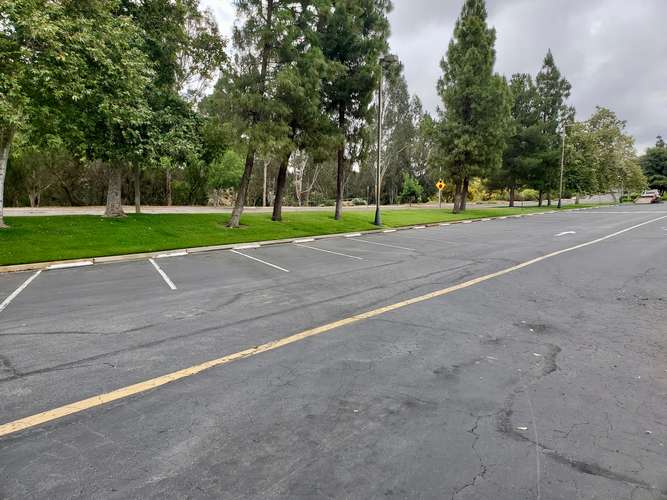 Rent Parking Lot 1 in Moreno Valley