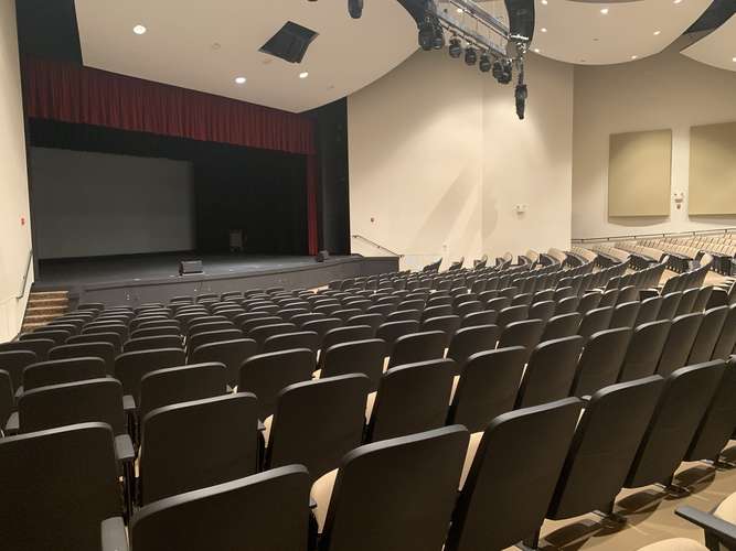 Rent a Theater (Small) in Davenport FL 33837