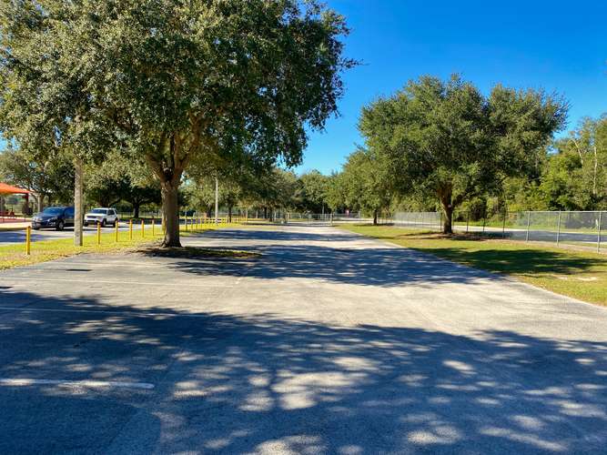 Rent a Parking Lot in Umatilla FL 32784