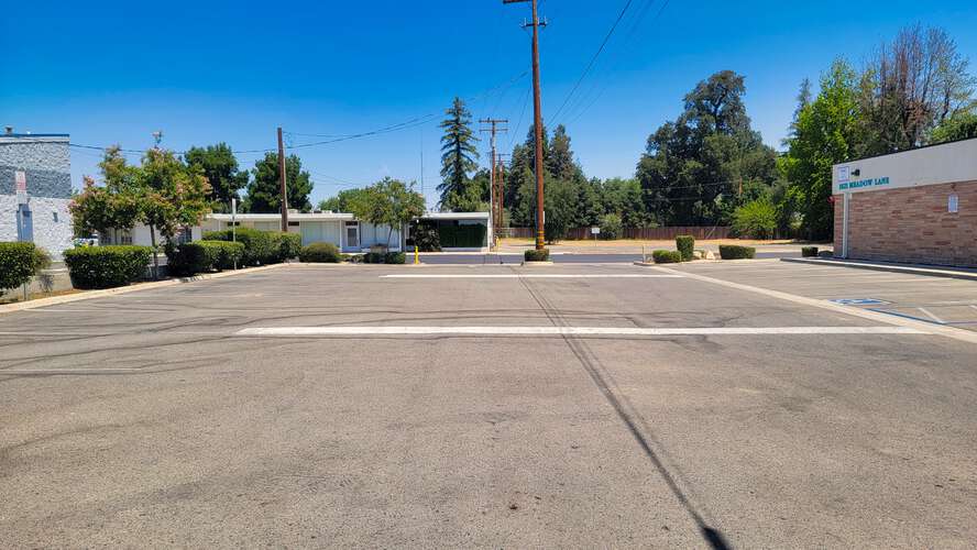 Rent Parking Lot in Visalia