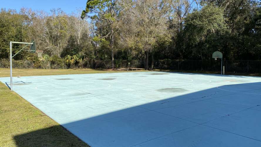 Rent a Basketball Courts (Outdoor) in Valrico FL 33596