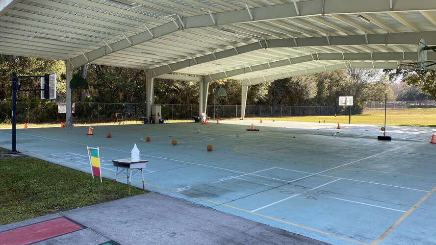 Rent a Basketball Courts (Outdoor) in Valrico FL 33596