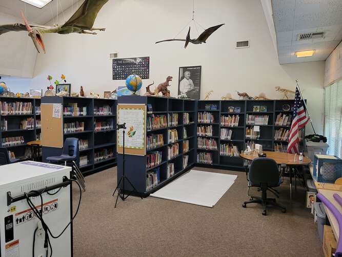 Rent a Library (Small) in Knights Landing CA 95645