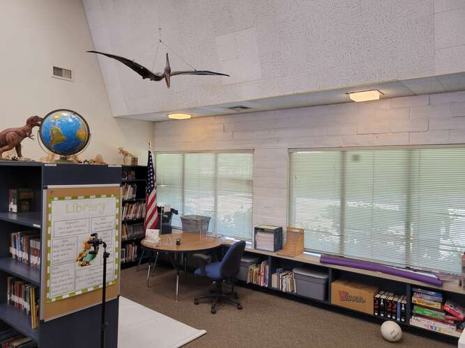 Rent a Library (Small) in Knights Landing CA 95645
