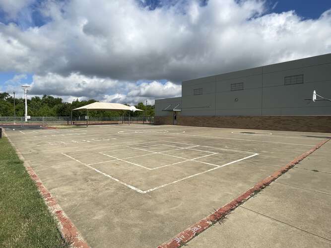 Rent a Basketball Courts (Outdoor) in Round Rock TX 78664