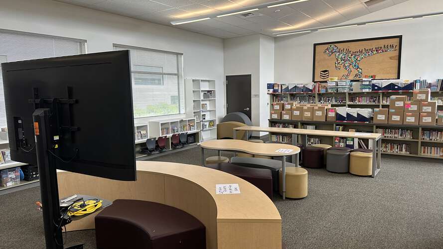 Rent Library in Roseville