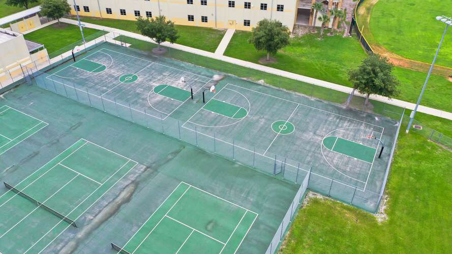 Rent a Basketball Courts (Outdoor) in Kissimmee FL 34746