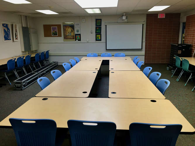 Rent a Library (Small) in West Sacramento CA 95691