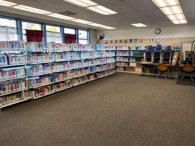 Rent a Library (Small) in Bakersfield CA 93307