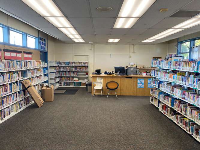 Rent a Library (Small) in Bakersfield CA 93307