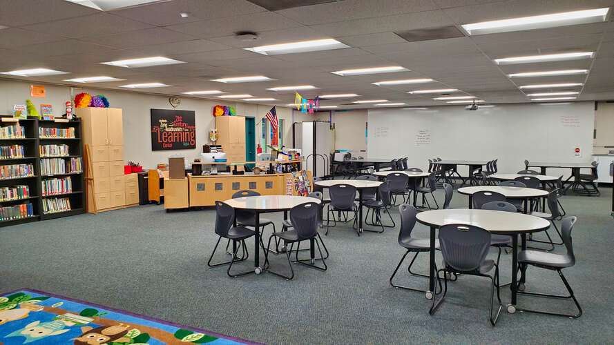 Rent a Library (Small) in Valley Center CA 92082