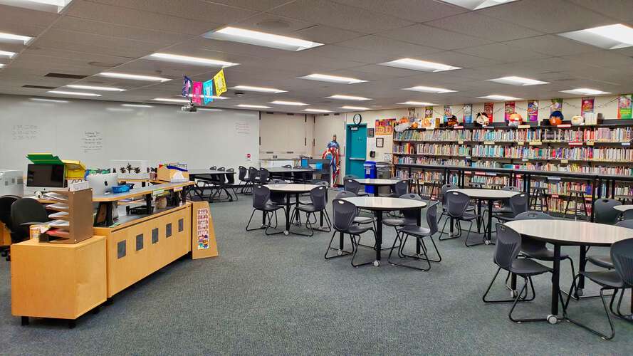 Rent a Library (Small) in Valley Center CA 92082