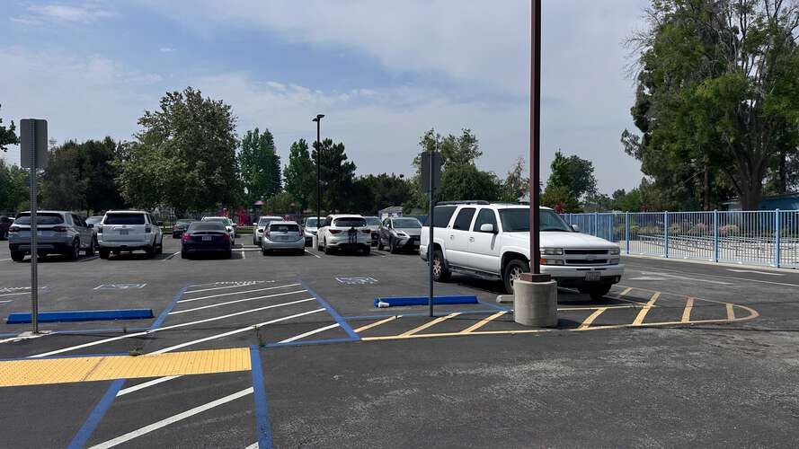 Rent a Parking Lot (Large) in Duarte CA 91010