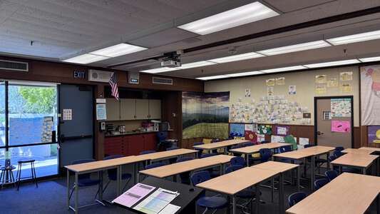Lakeside Middle School Classroom Standard in Irvine