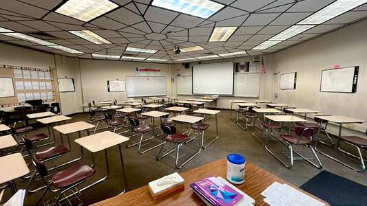 Mae Hensley Junior High School Classroom Standard in Ceres 2