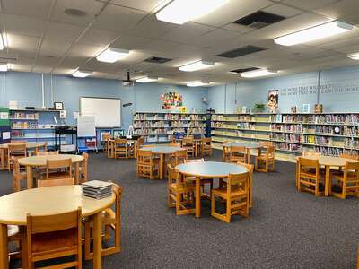 Rodney B. Cox Elementary School Library in Dade City