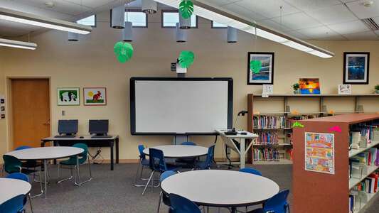 Loma Portal Elementary Library in San Diego