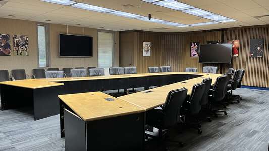 Menlo College Brawner Room 110 - 441 Boardroom in Atherton 2