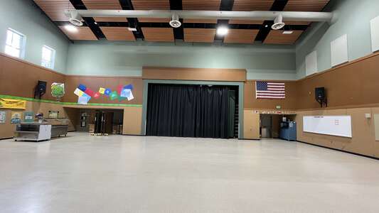 Henry David Thoreau Elementary School Commons (Cafeteria) in Kirkland