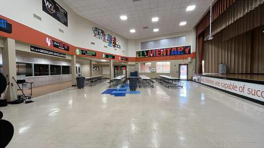 Westlawn Elementary School Cafeteria in Texarkana 2