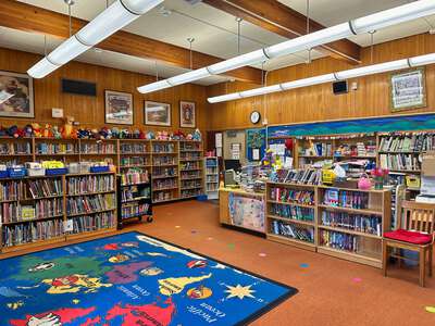 Atkinson K-5 School Library in Portland 3