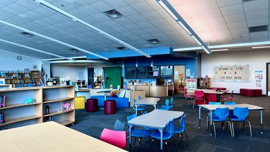 George H.W. Bush Elementary School Library in Addison