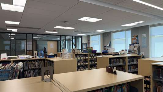Mirror Lake Elementary School Library in Federal Way
