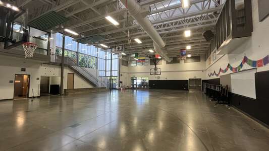 Sunnycrest Elementary School Gym in Kent