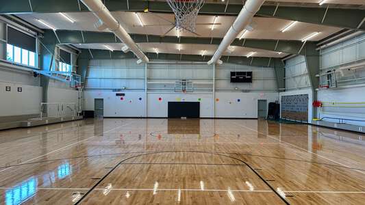 Mooberry Elementary School Gym in Hillsboro