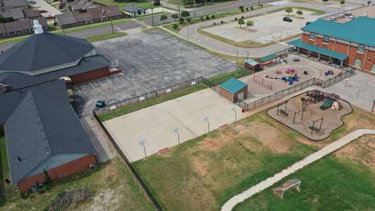Soldier Creek Elementary School Outdoor Basketball Courts in Midwest City 2